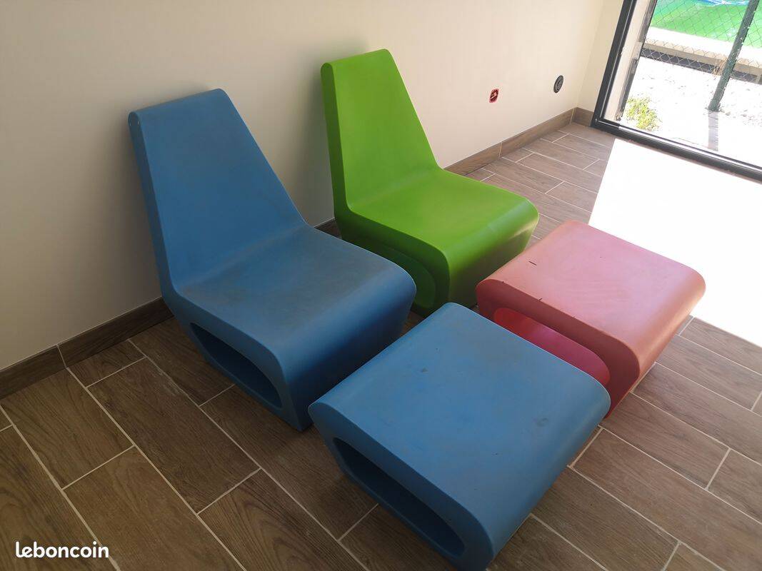 2 armchairs and 2 ottomans by Wiel Arets for Quinze & Milan vintage