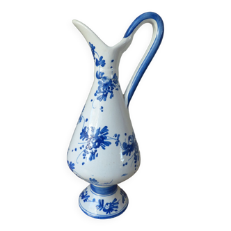 Ceramic ewer