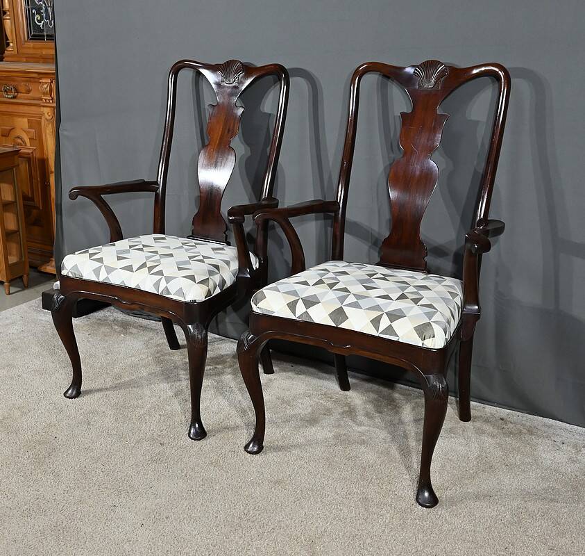 Pair of Chippendale Mahogany Armchairs, England - Early 20th Century