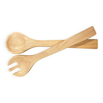 Set of wooden salad cultery