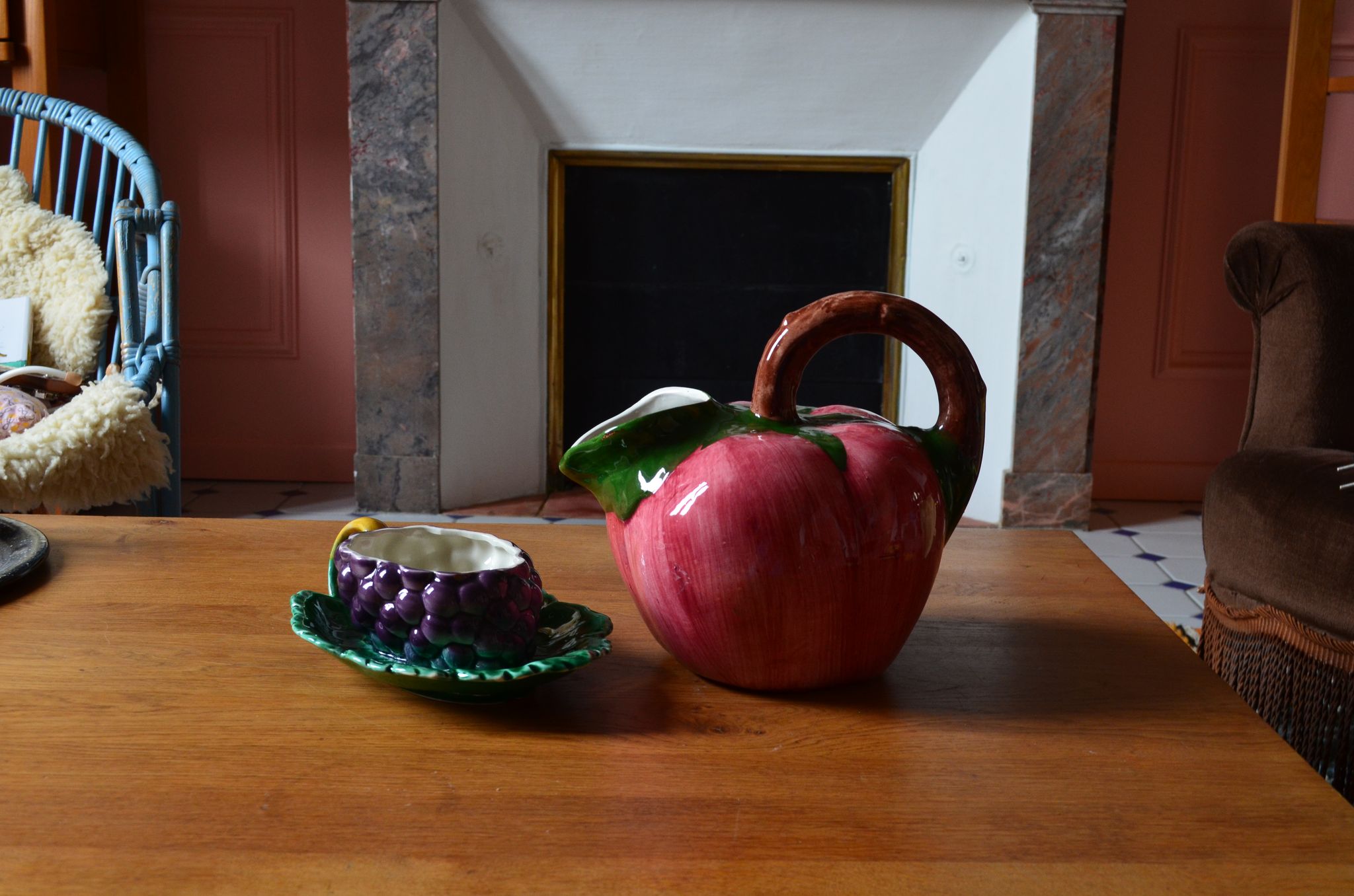 Carafe en barbotine italienne
