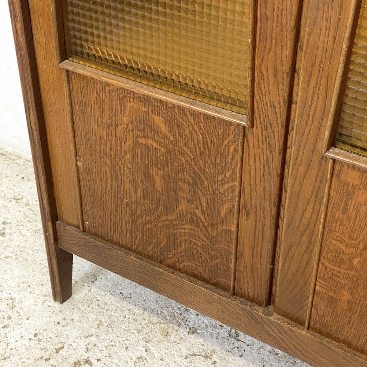 Vintage 1950s Parisian glass cabinet