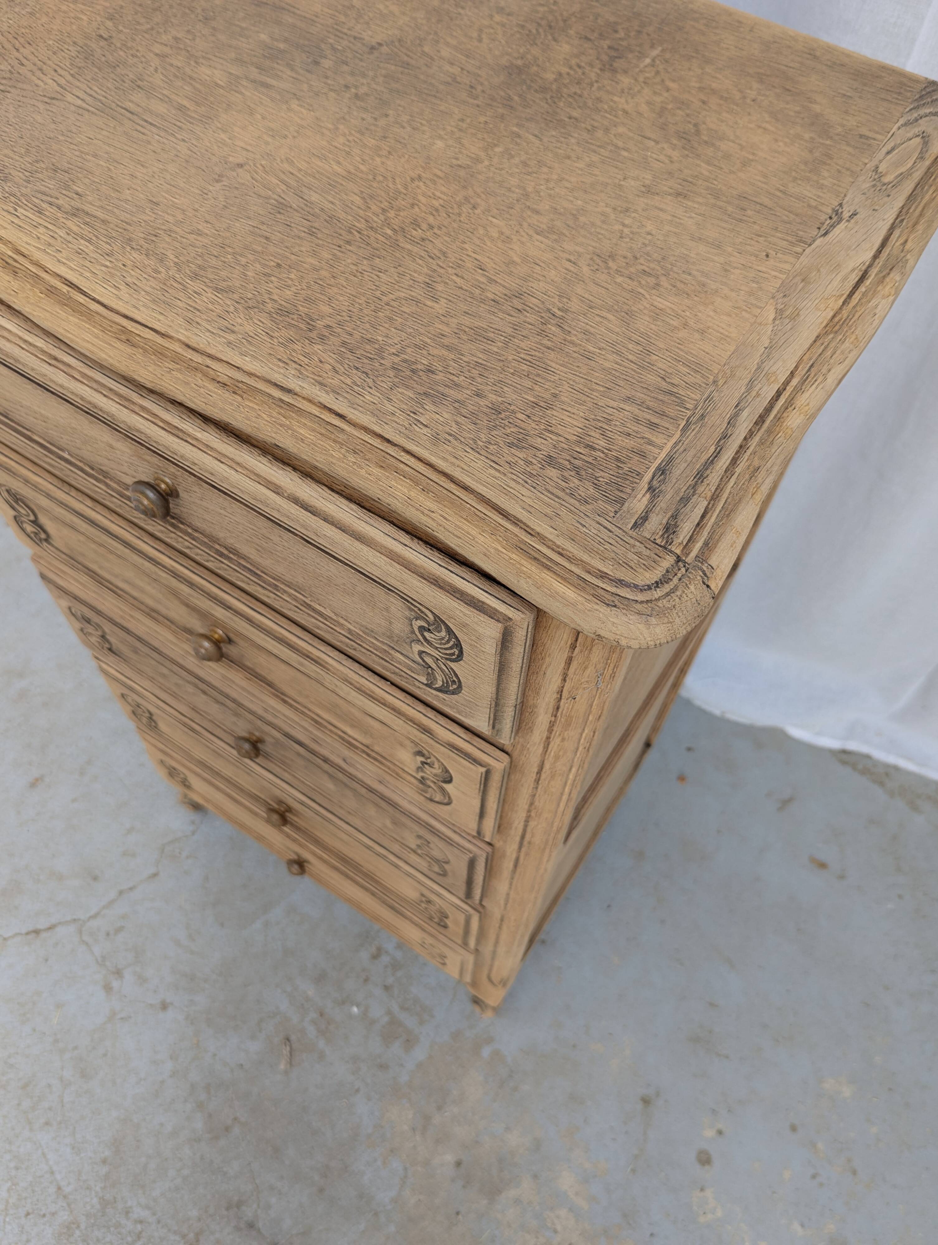 Chiffonnier en chêne