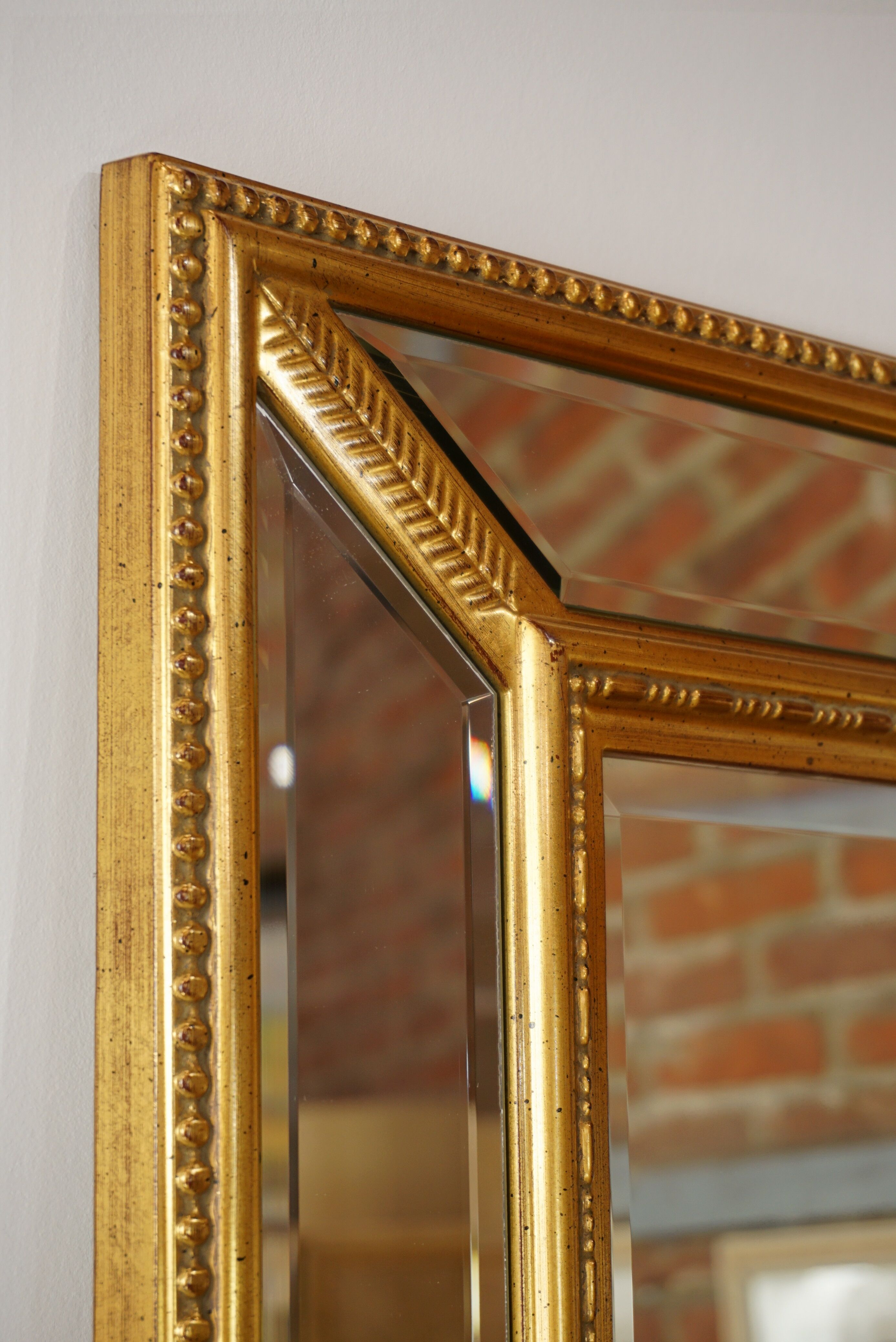 Bevelled and close-to-close mirror 109x194cm