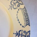 Suite of 11 flat plates iron earth