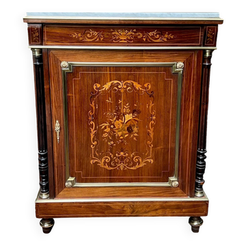 Commode de style Louis XVI