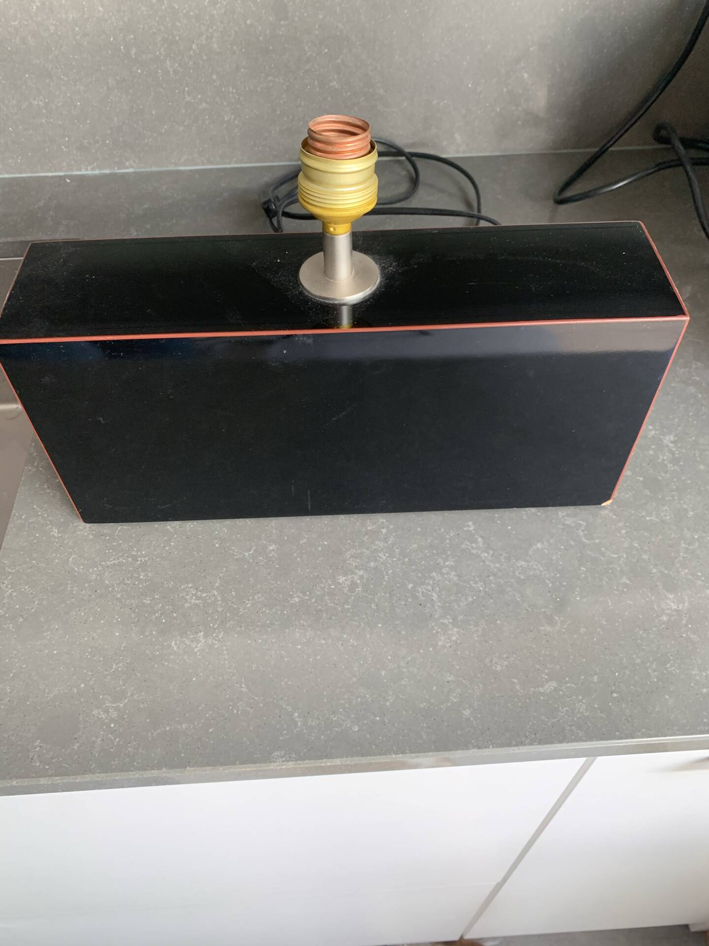 Table lamp