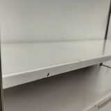 Metal string shelf