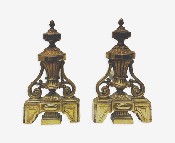 Paire de chenets en bronze ciselé doré de style Louis XVI, XXe siècle