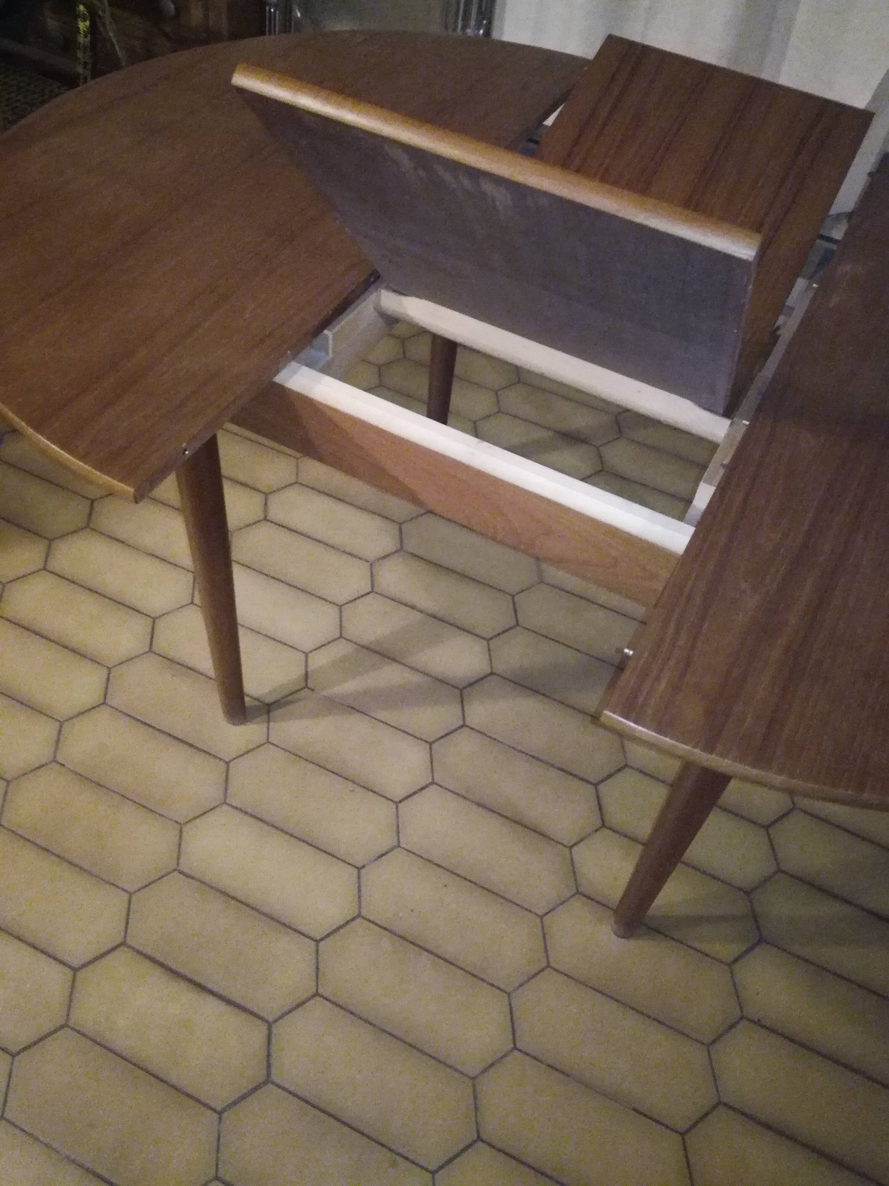 Scandinavian teak roundtable