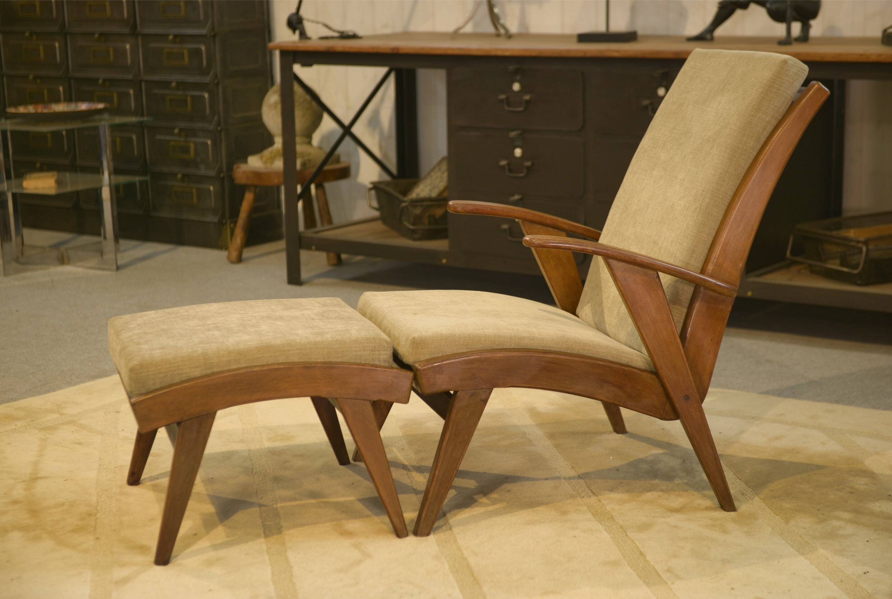 Fauteuil scandinave et deux ottomans 1960’s