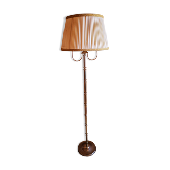 Brass lamppost with pleated lampshades