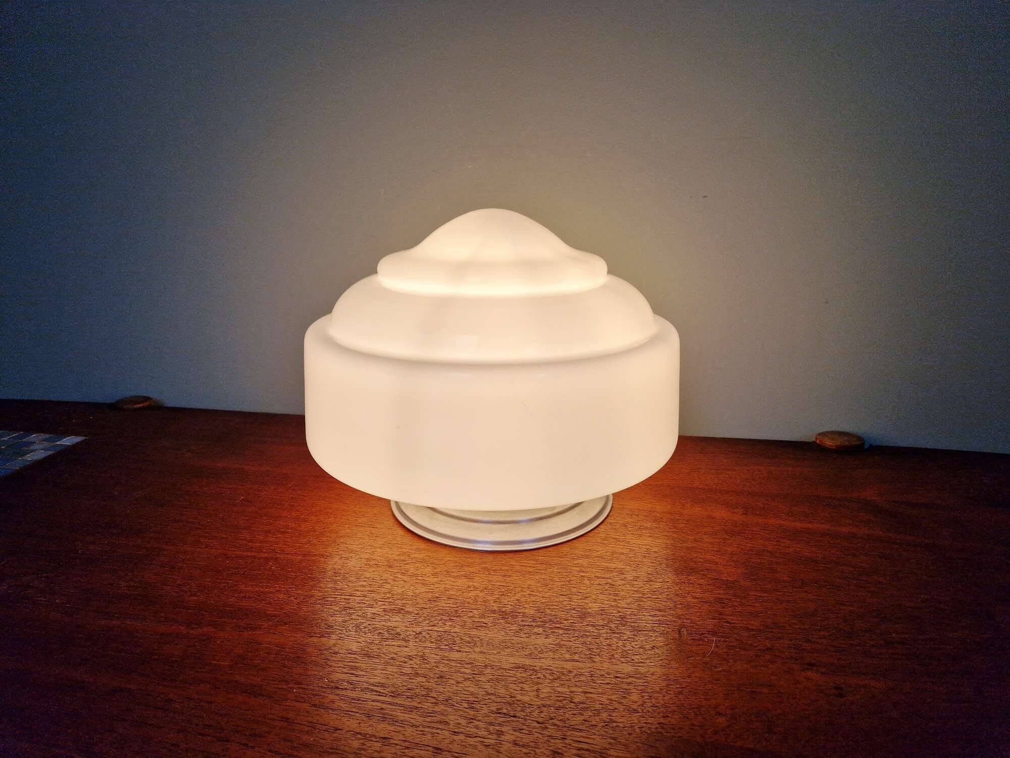 Plafonnier Art Déco en opaline blanche, années 1920-30