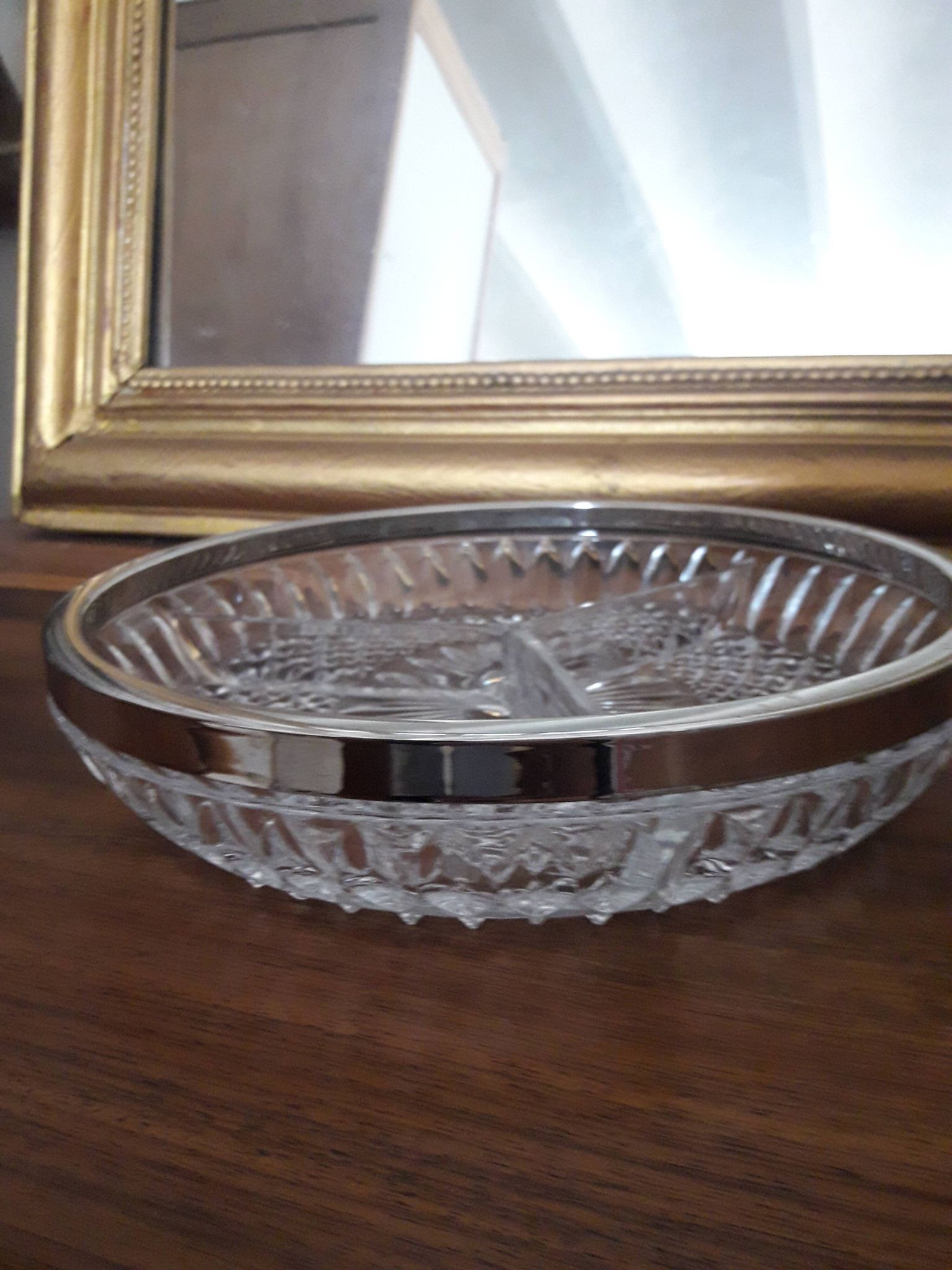 Plat rond à apéritif en verre