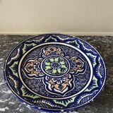 Ceramic dish signed Pascual Zorrilla