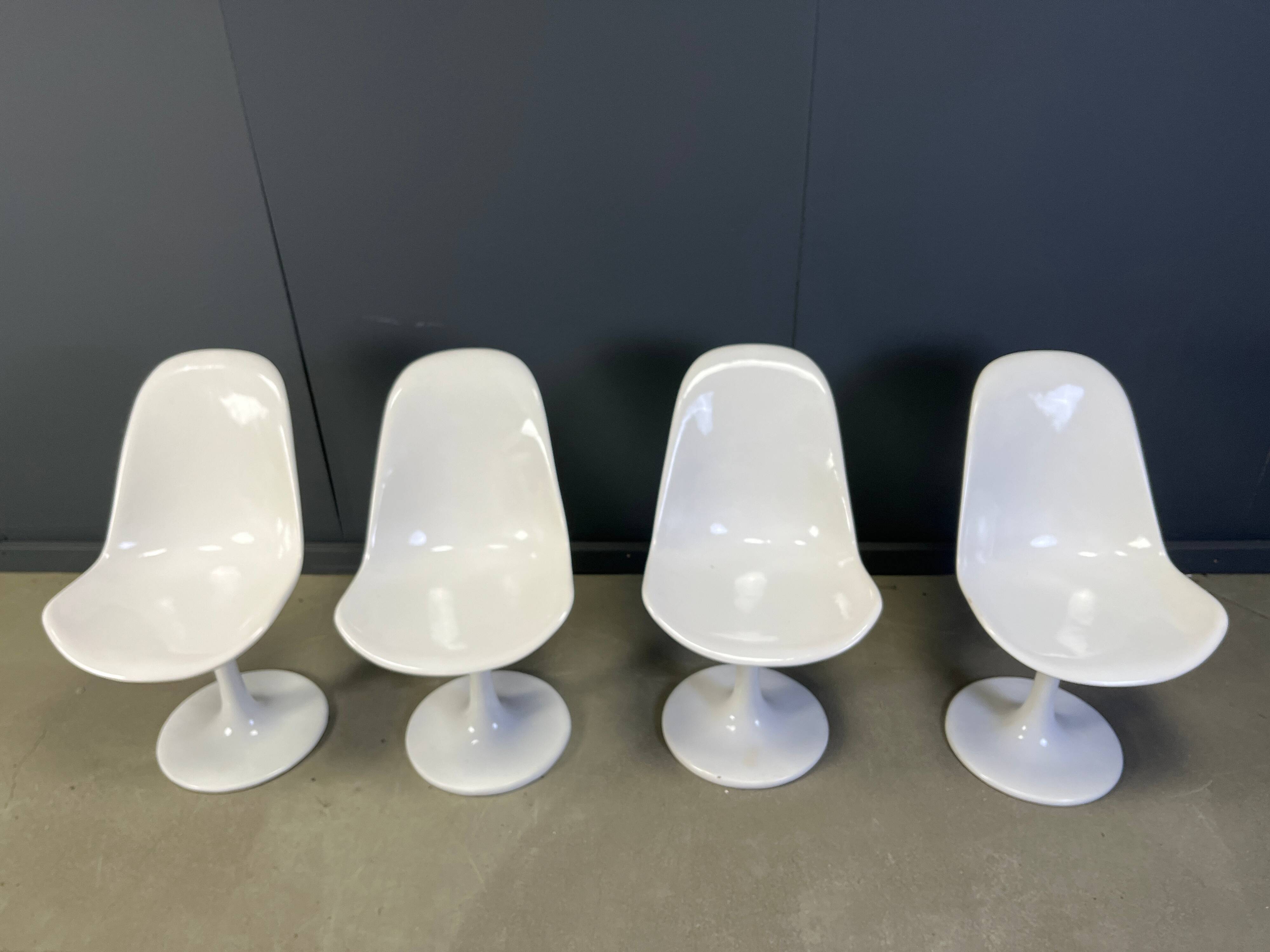 Vintage fiberglass space age tulip dining chairs, set of 4 - 1960s