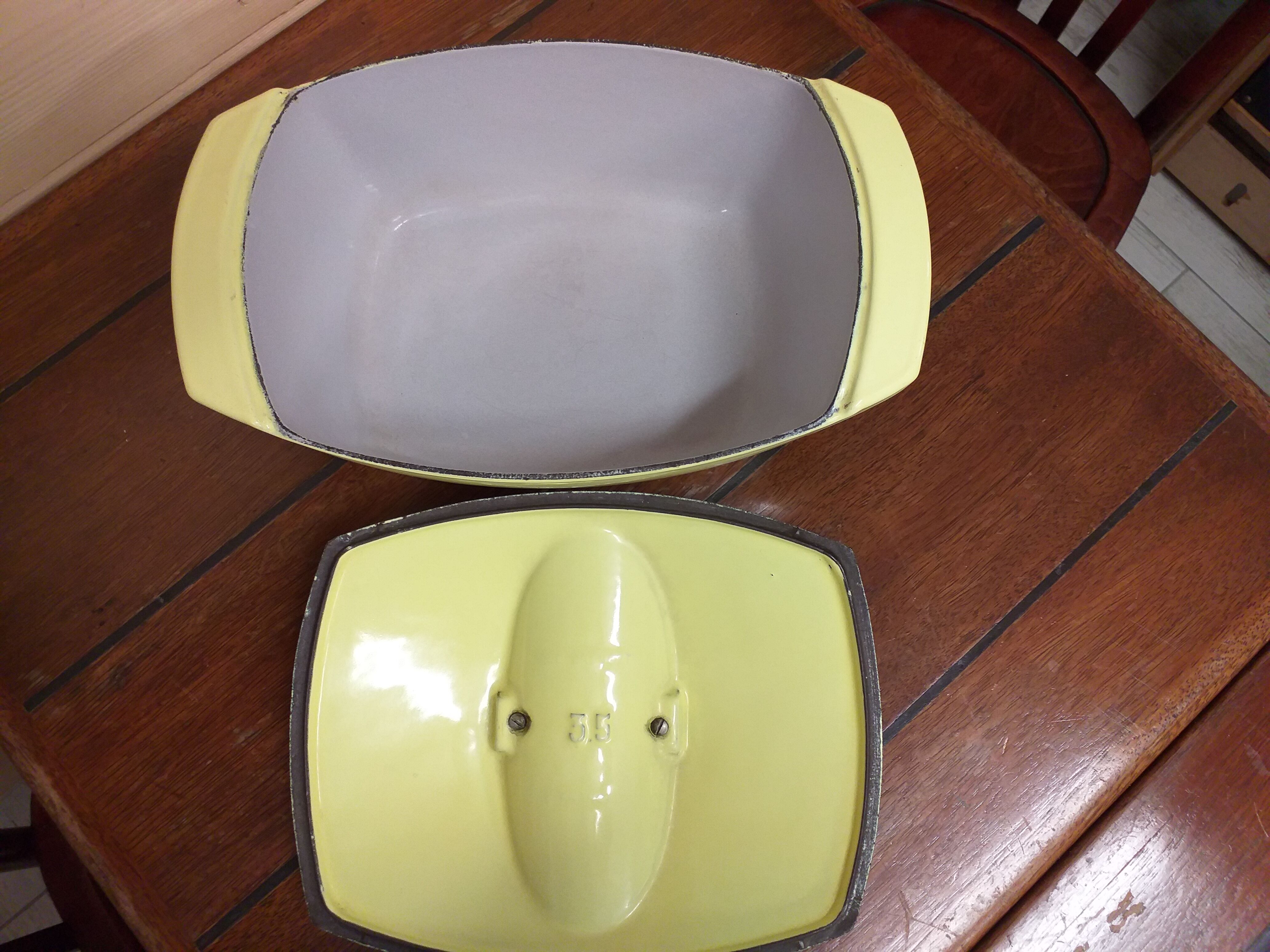Cocotte jaune Raymond Loewy Le Creuset