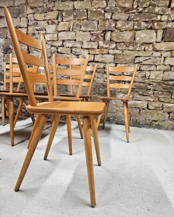 Lot 8 Chaises bistrot Campagnard 1970