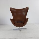 Arne Jacobsen Egg chair in cognac leather for Fritz Hansen