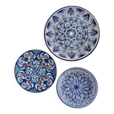 Set of three painted Spanish ceramic dishes - ⌀ 23, 26 and 32 cm