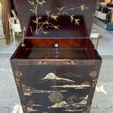 Asian turntable/vinyl cabinet in lacquered wood