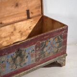Ancien coffre long à motifs floraux (c.1870) #40