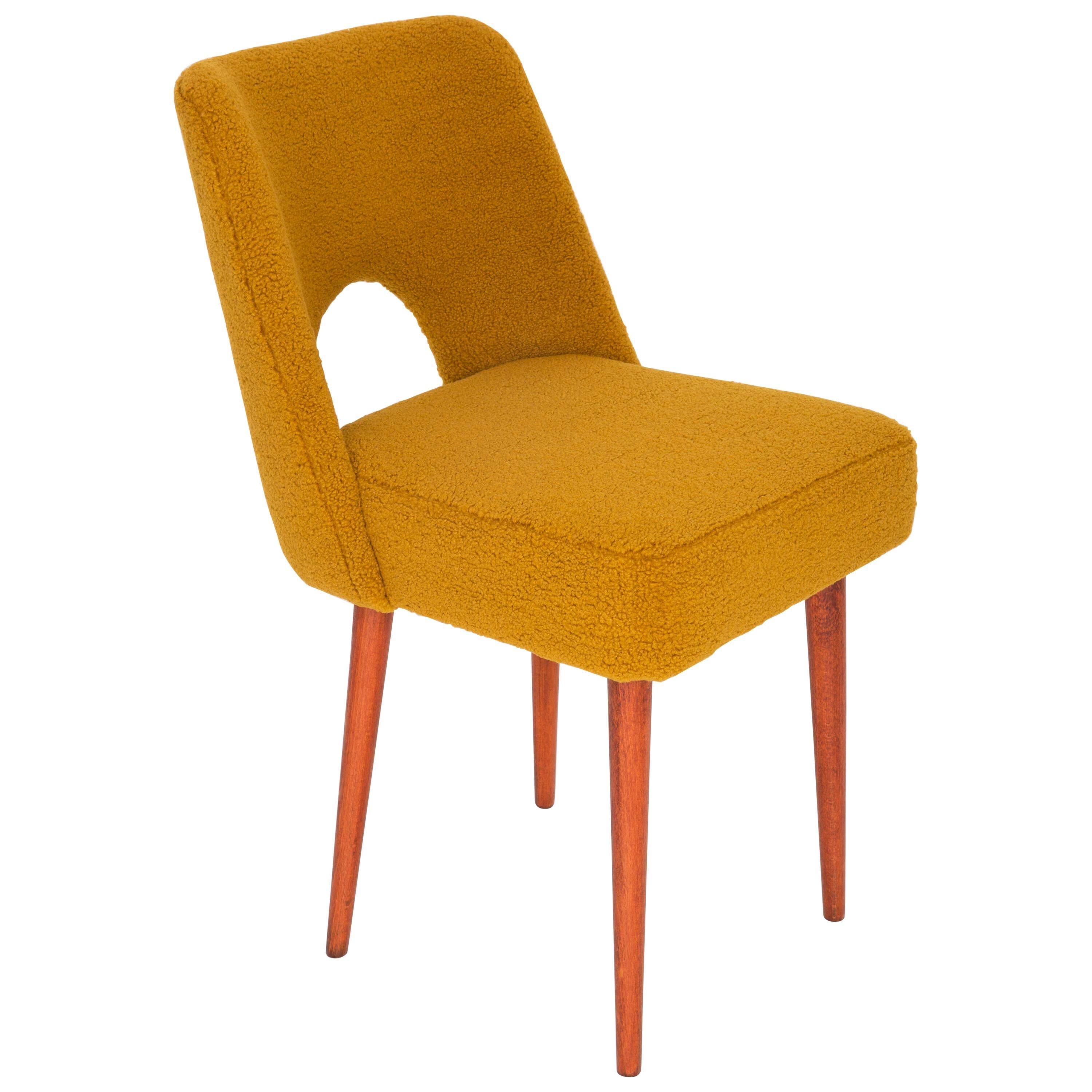 Chaise 'Shell' bouclé jaune ocre, années 1960