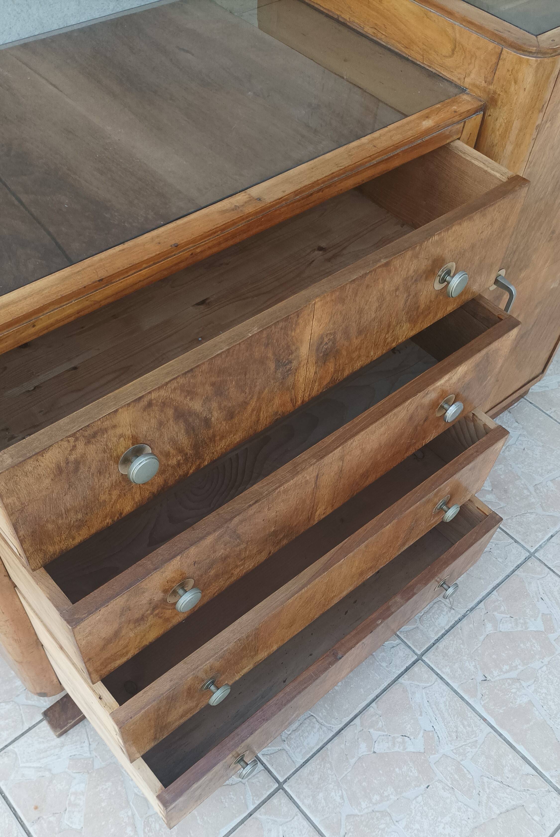 Art Deco period bar buffet in burr walnut