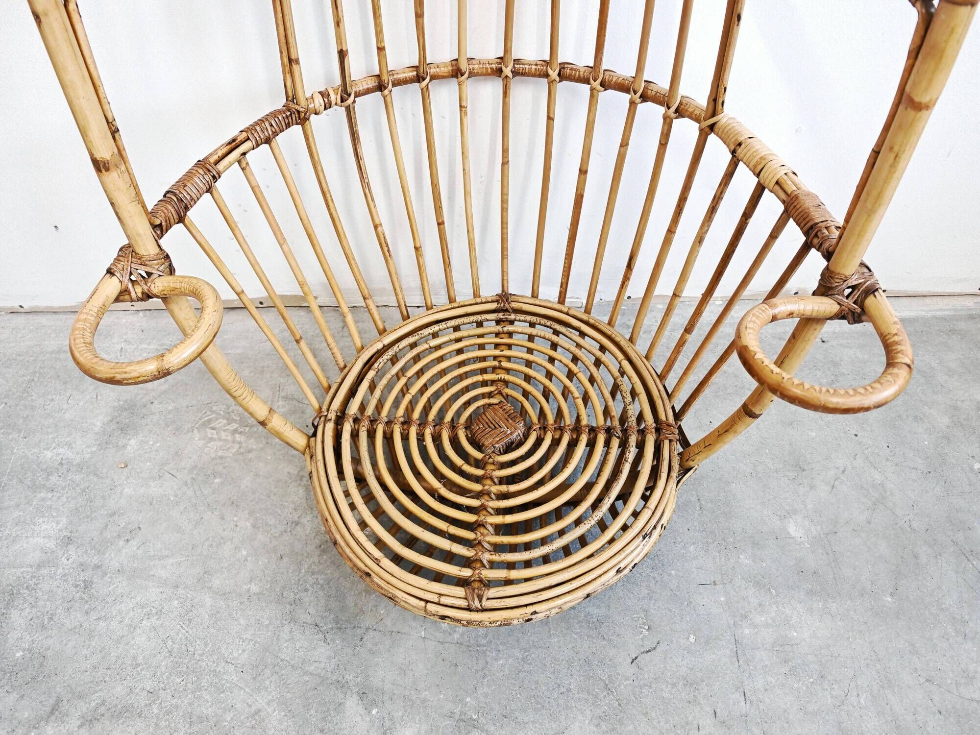 Mid Century hanging egg chair in bamboo by Fratelli Castano 1950s