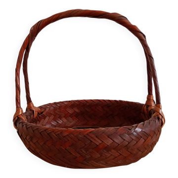 panier japonais en bambou tressé. Ikebana
