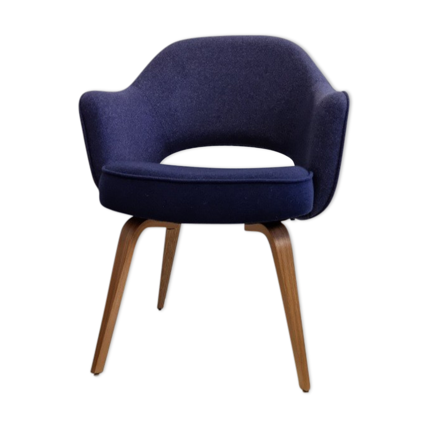 Eero Saarinen conference armchair made by Knoll