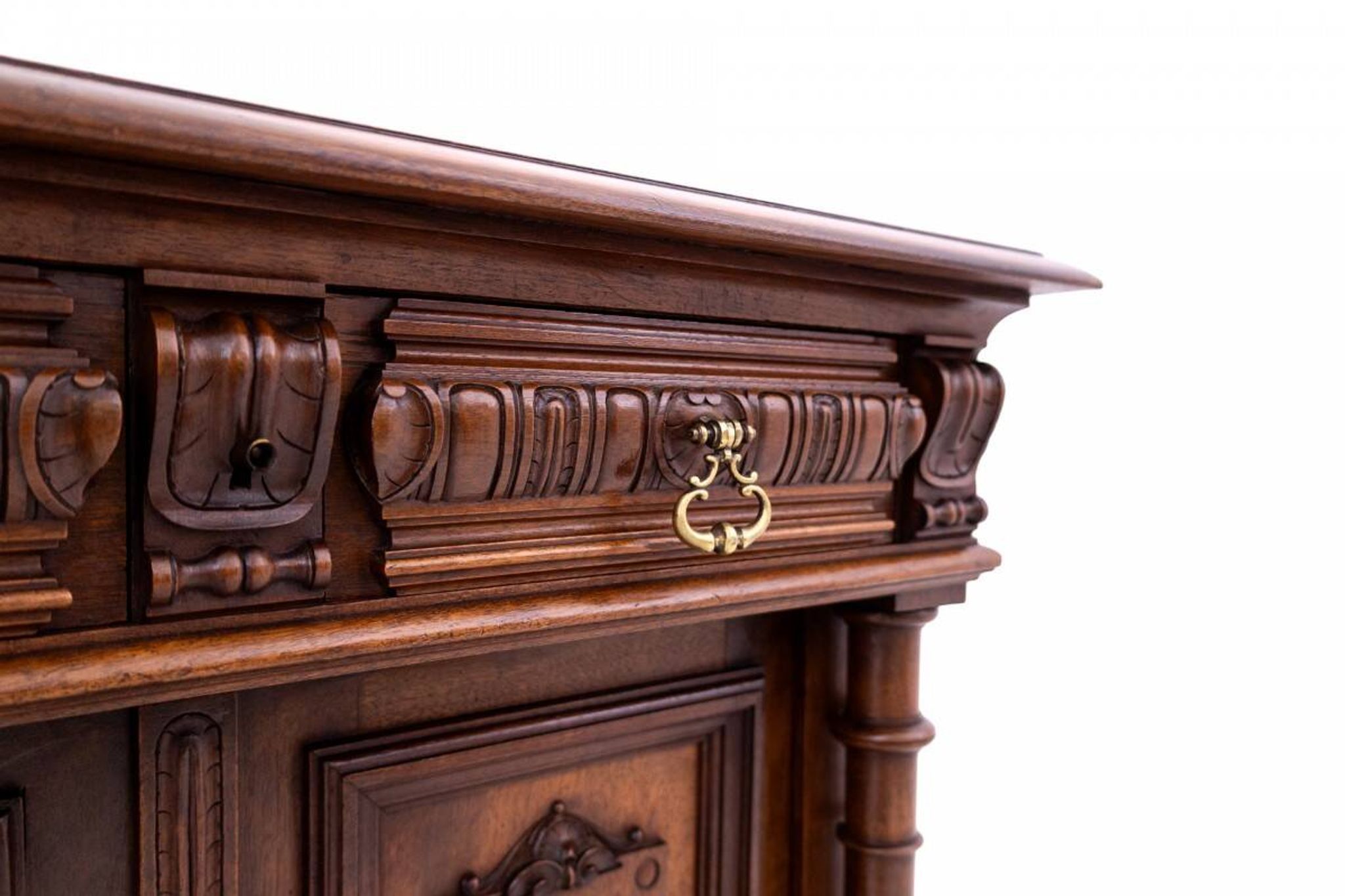 Commode éclectique, France, vers 1890. Après rénovation.