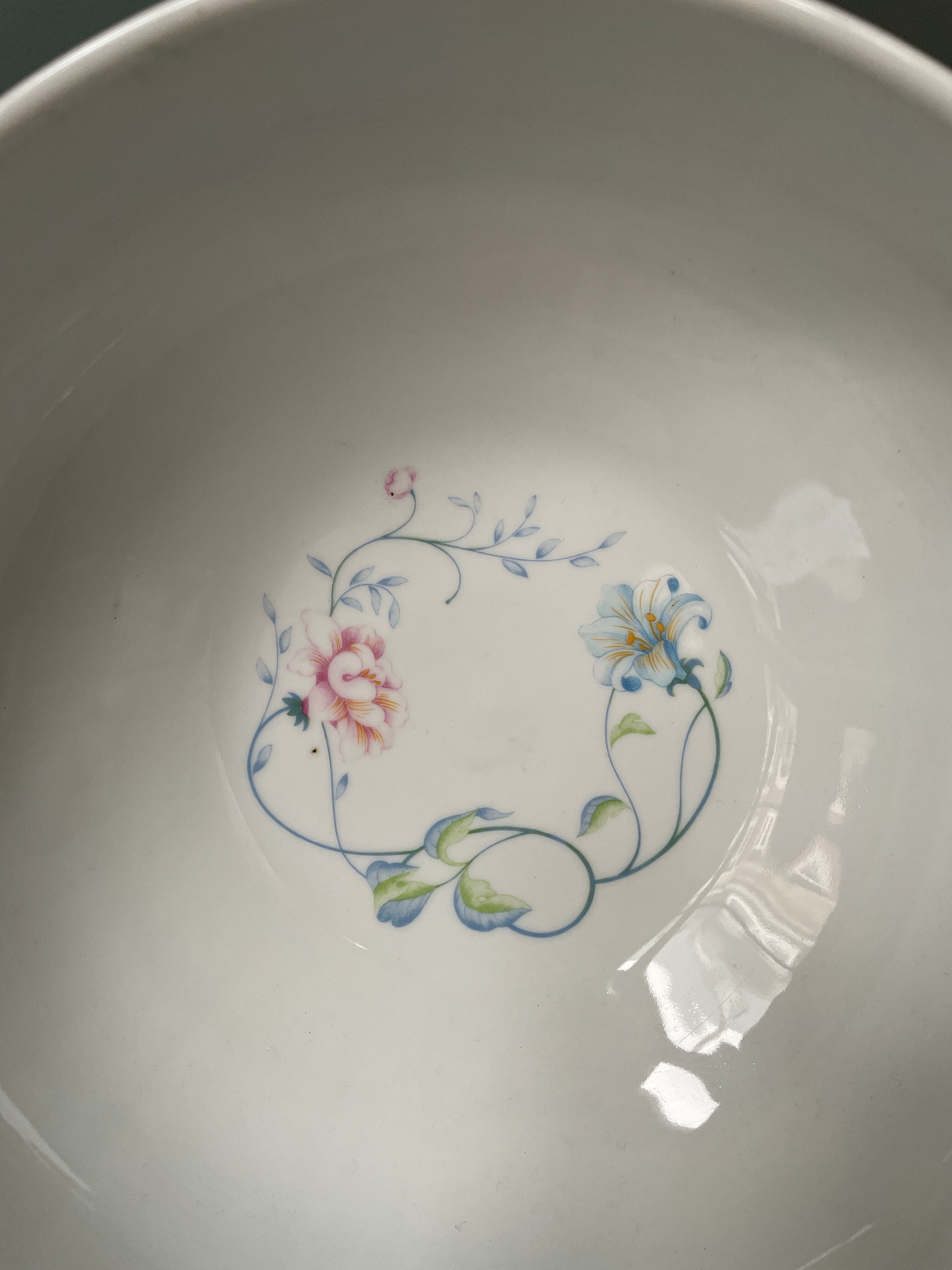 Vintage fine porcelain salad bowl, "Laurent creation"