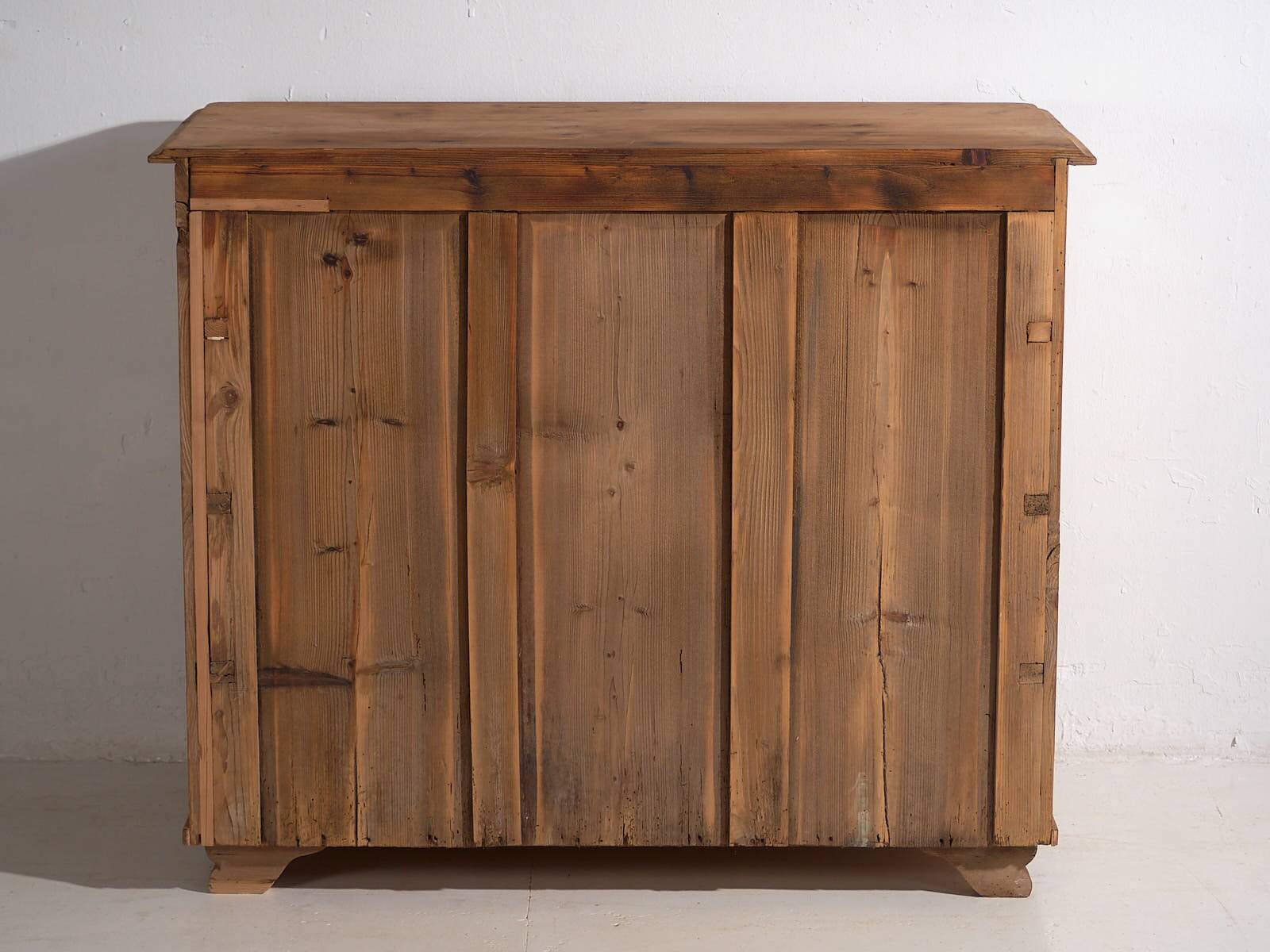 Antique bedroom chest of drawers (circa 1920) #105