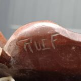 Vide de poche en bois sculpté signé