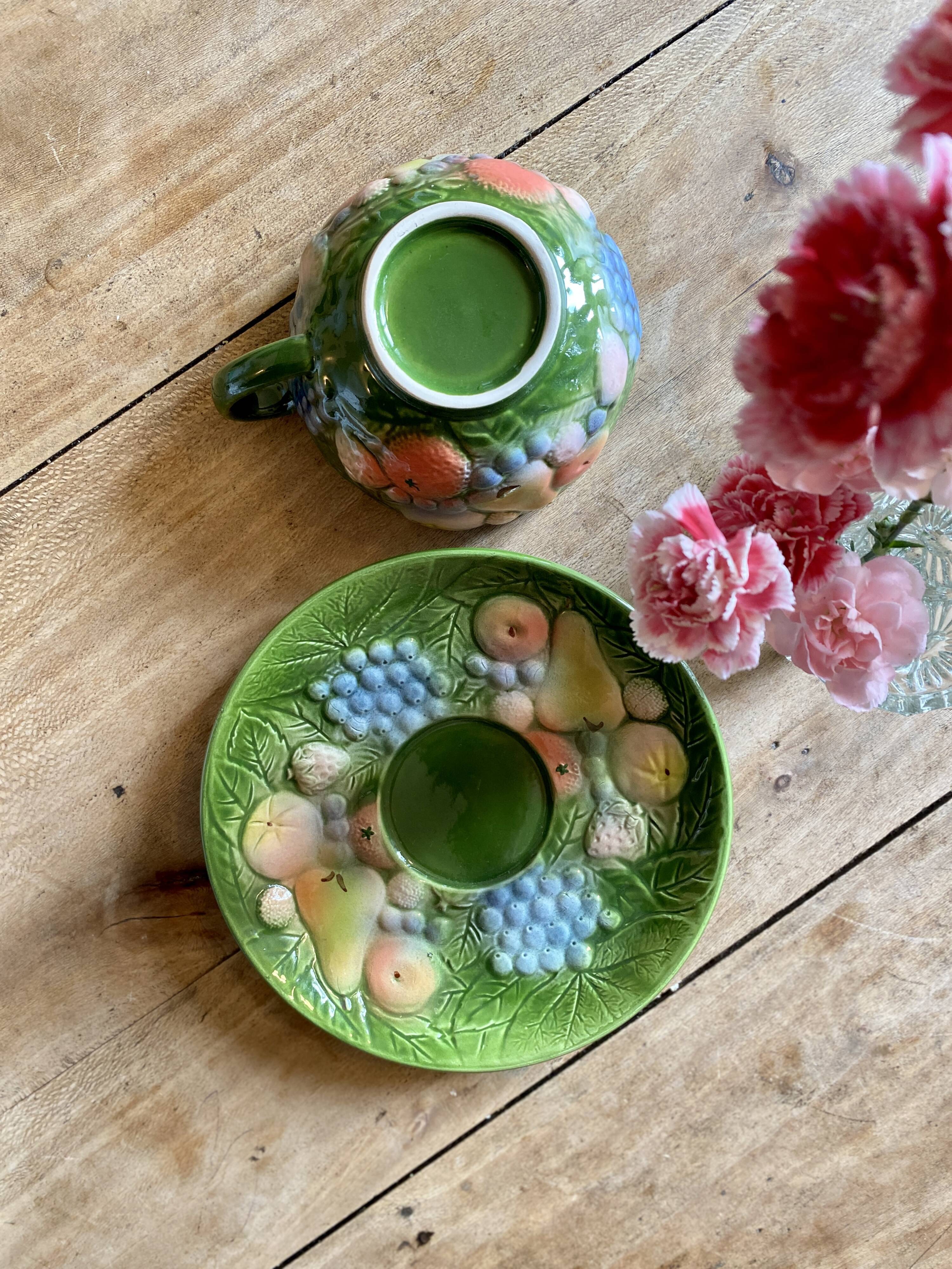 Vintage slurry tea cup