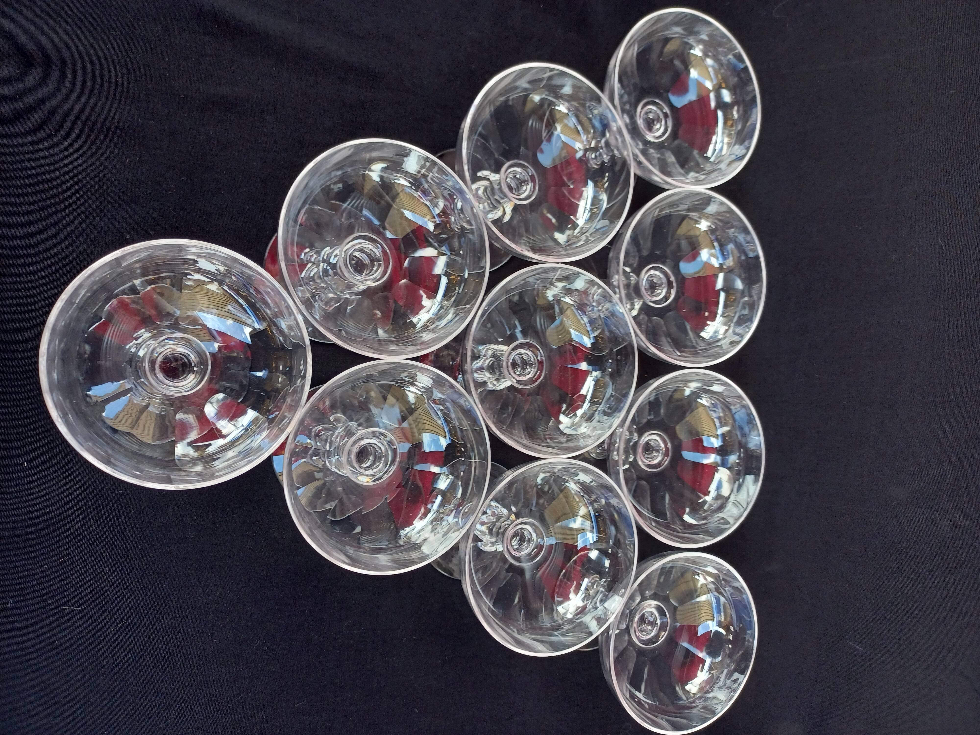 10 champagne cups in Baccarat crystal, circa 1910