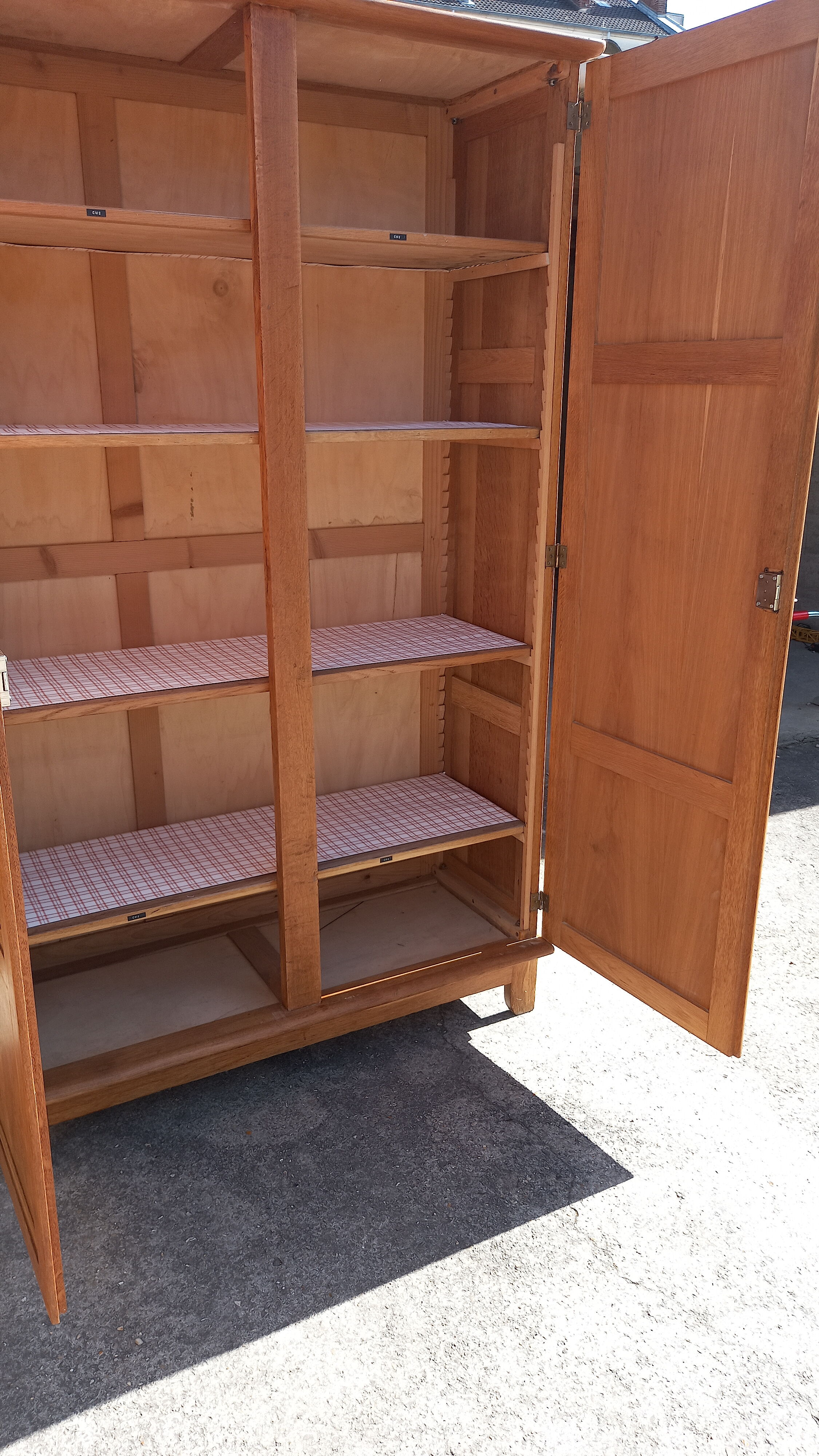 school cabinet of the 50s