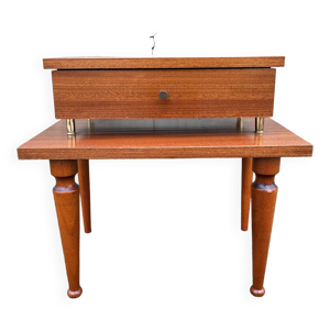 Petite table de nuit