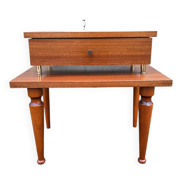 Petite table de nuit bois vernis, années 50.