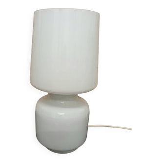 Lampe à poser en verre opalin