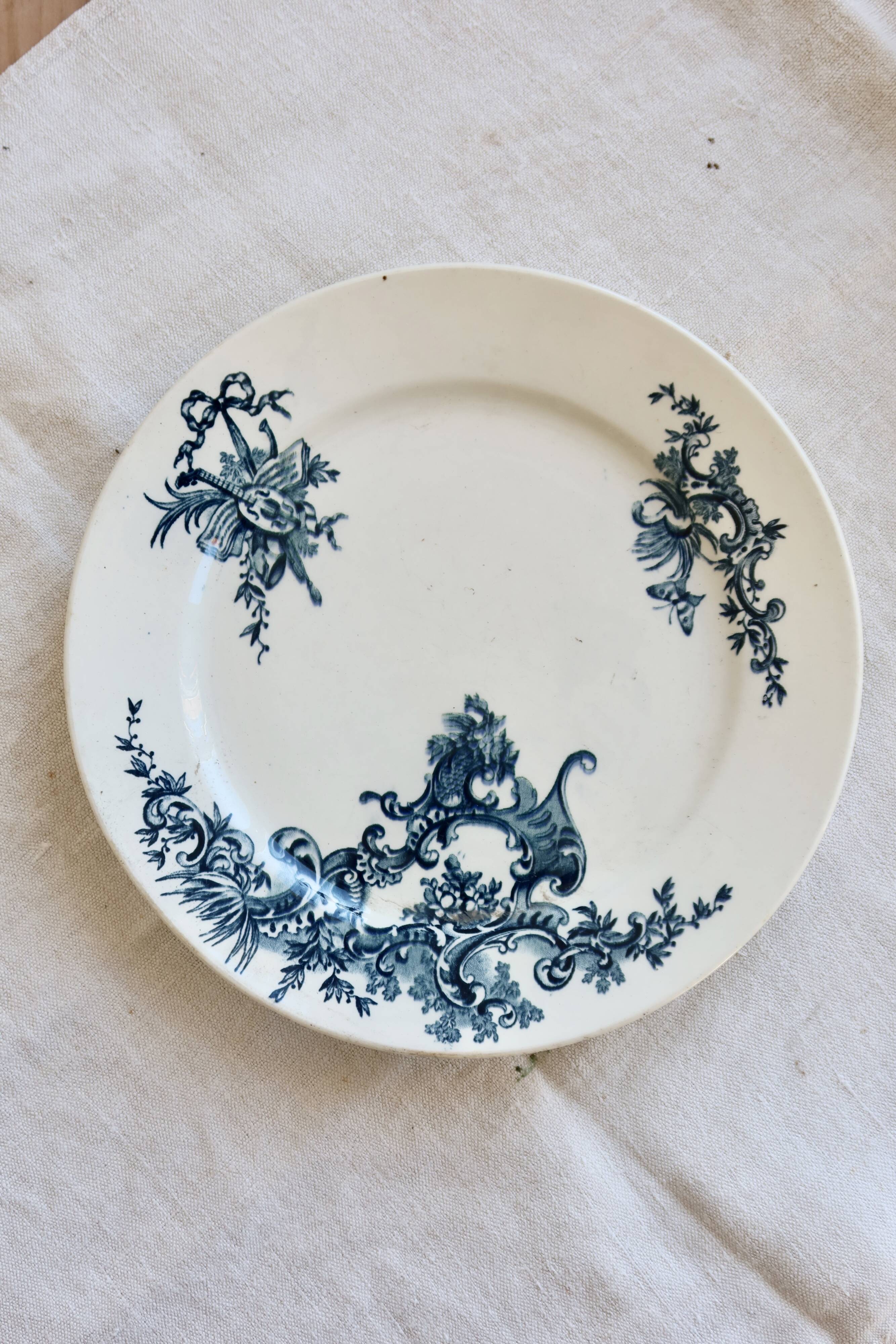 Assiette plate ancienne terre de fer - Boch Frères Keramis - Modèle Régent