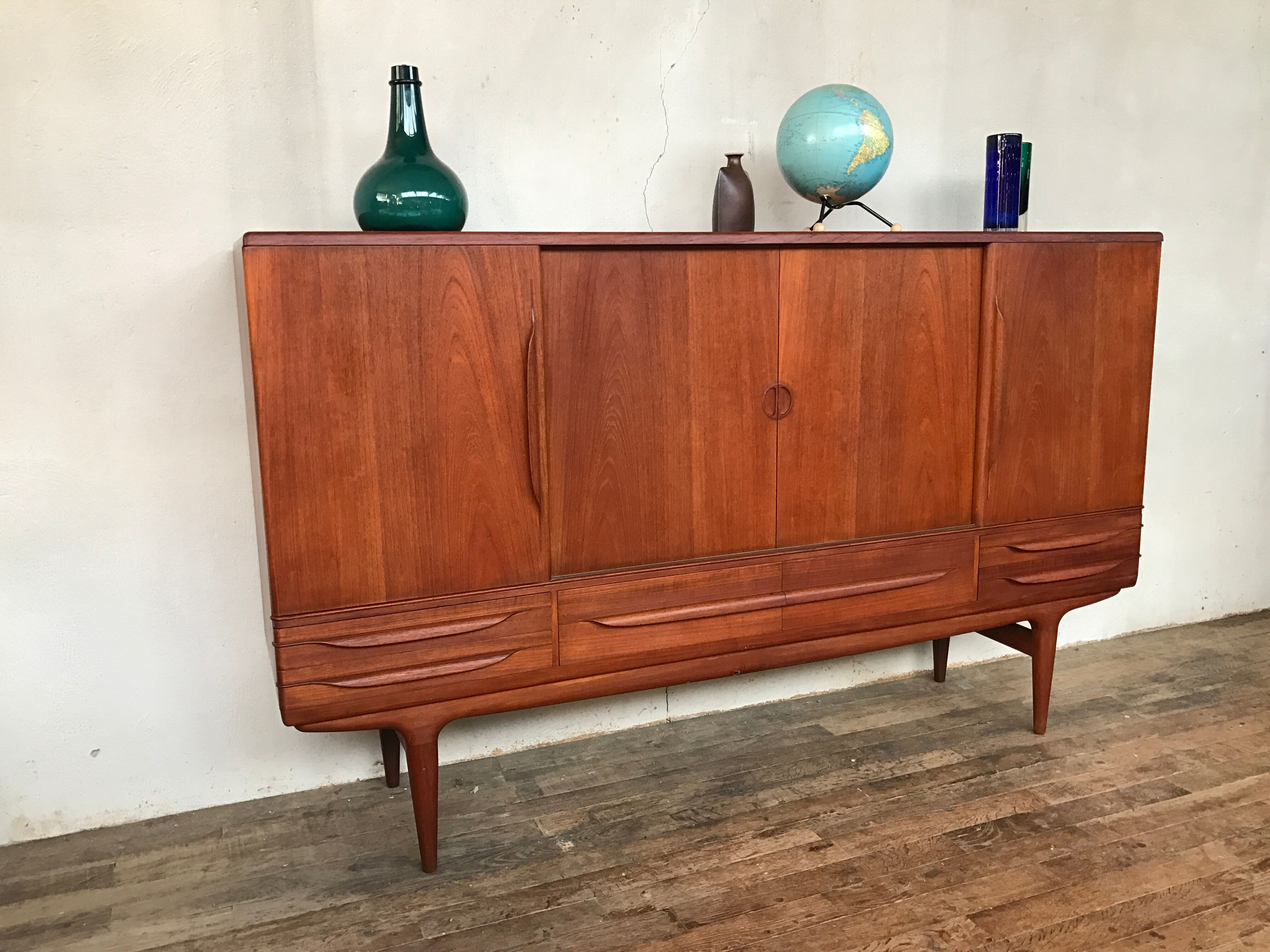 Buffet um14 Johannes Andersen Scandinavian teak
