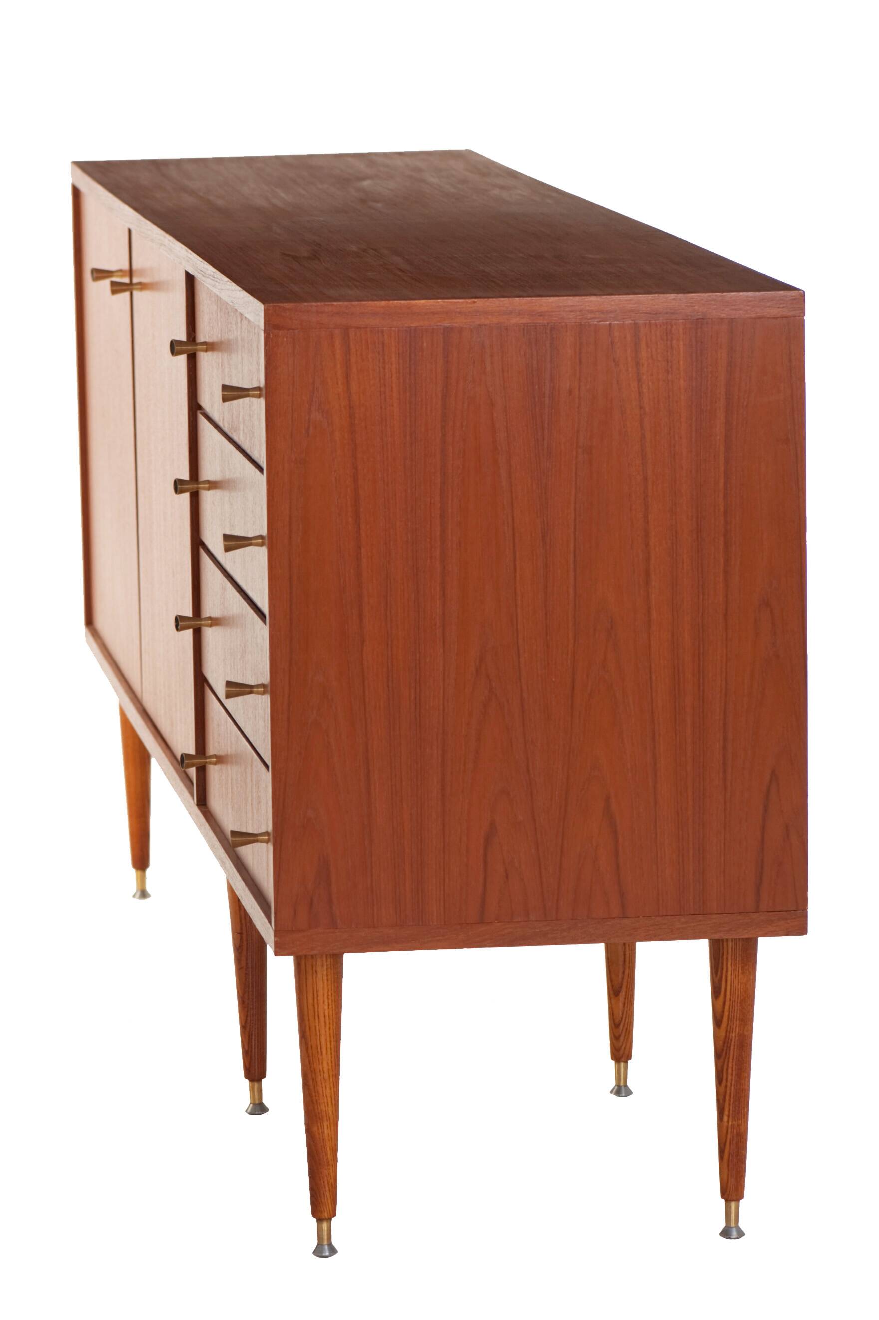 Teak sideboard with 4 drawers and 2 doors, 1960s