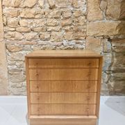 Oak chest of drawers
