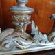 Ancient altar candlestick with cartagloria in gilded wood from the 18th century