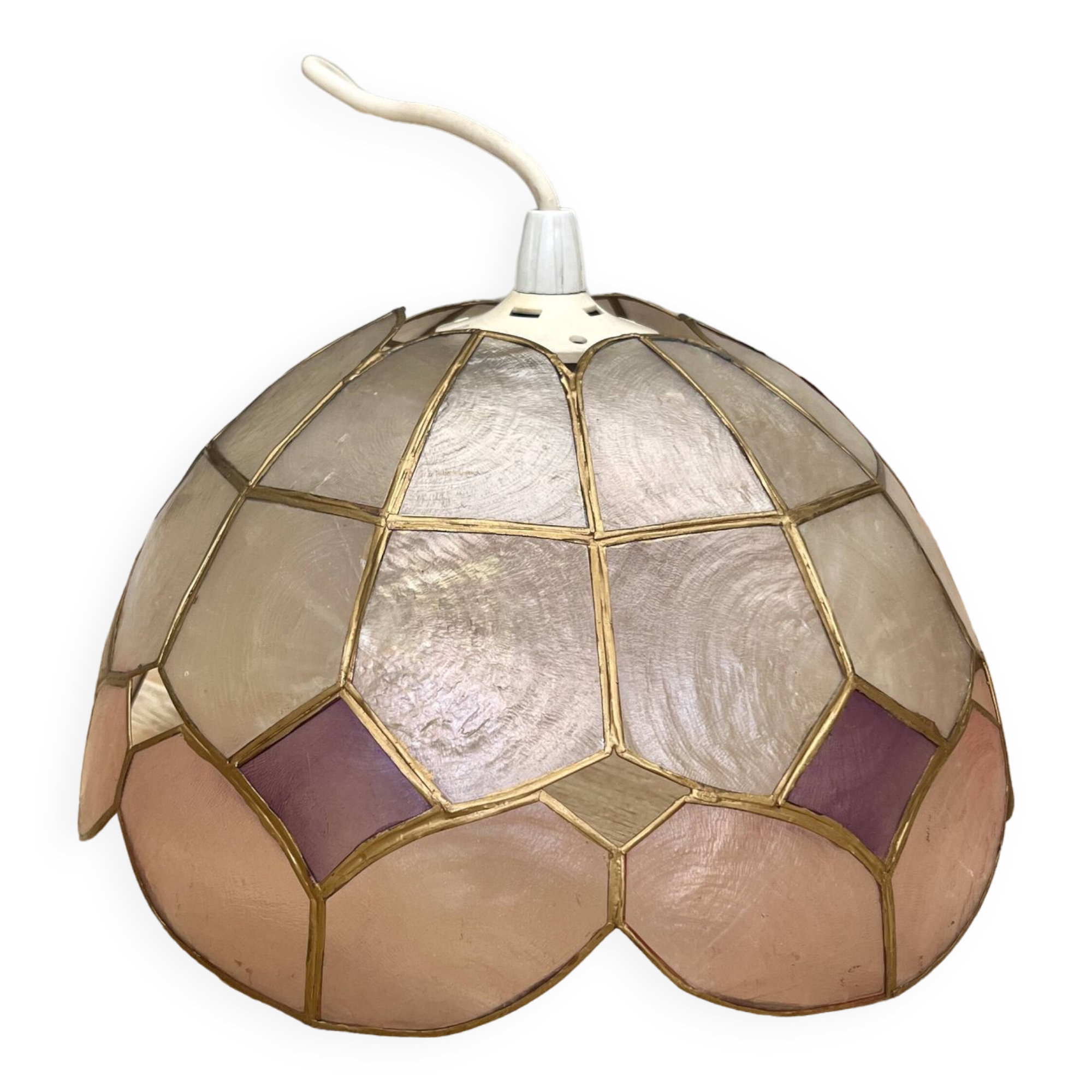 Pendant lamp in mother-of-pearl and brass arlequin pink