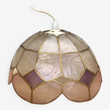 Pendant lamp in mother-of-pearl and brass arlequin pink