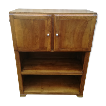 Two-door shelf buffet