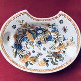 Plat en faïence de Rouen